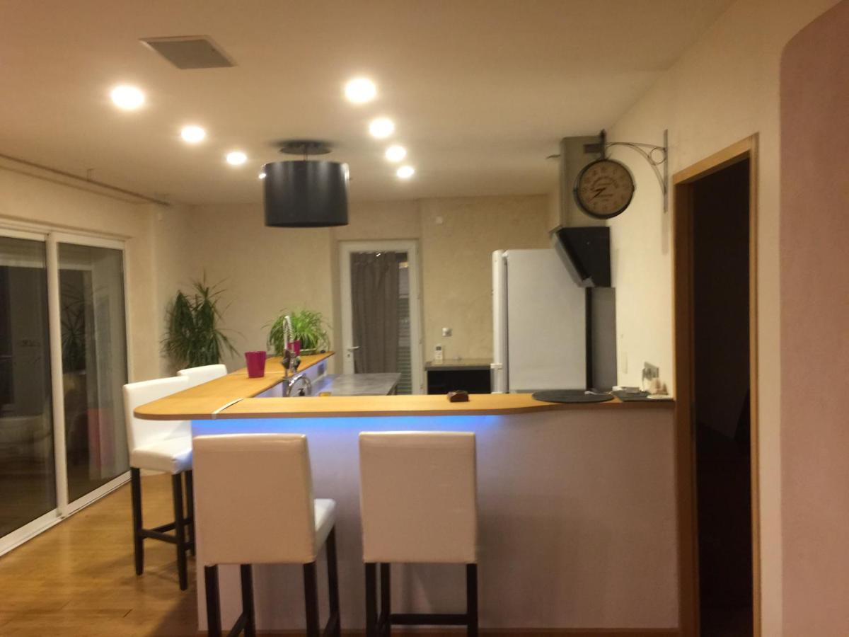 La Decouverte, Jacuzzi, Sauna, Et Terrasse Avec Vue Sur Lac A La Campagne Entre Toulouse Et Auch Catonvielle المظهر الخارجي الصورة
