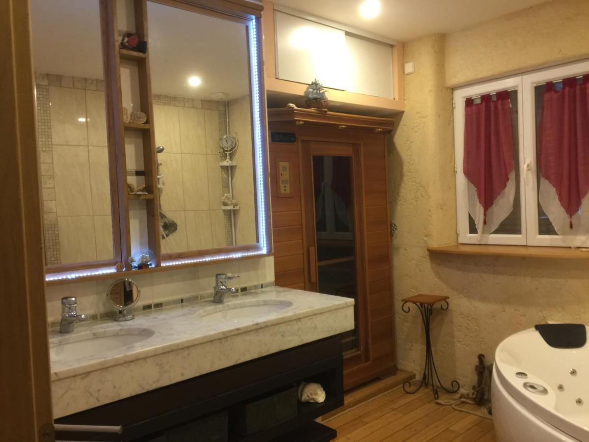 La Decouverte, Jacuzzi, Sauna, Et Terrasse Avec Vue Sur Lac A La Campagne Entre Toulouse Et Auch Catonvielle المظهر الخارجي الصورة